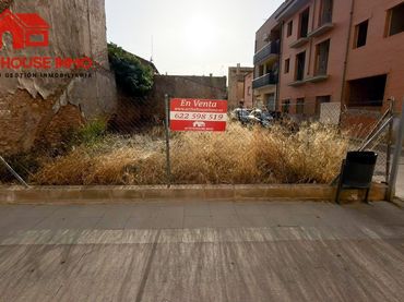 Terreno residencial en venta en Carrer Mare de Déu de Montserrat