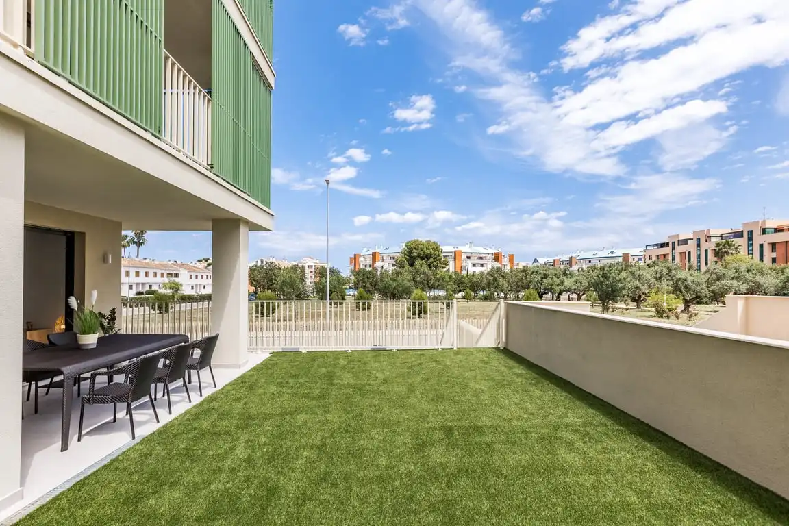 Terraza de Apartamento de alquiler en Dénia con Aire acondicionado, Jardín privado y Terraza