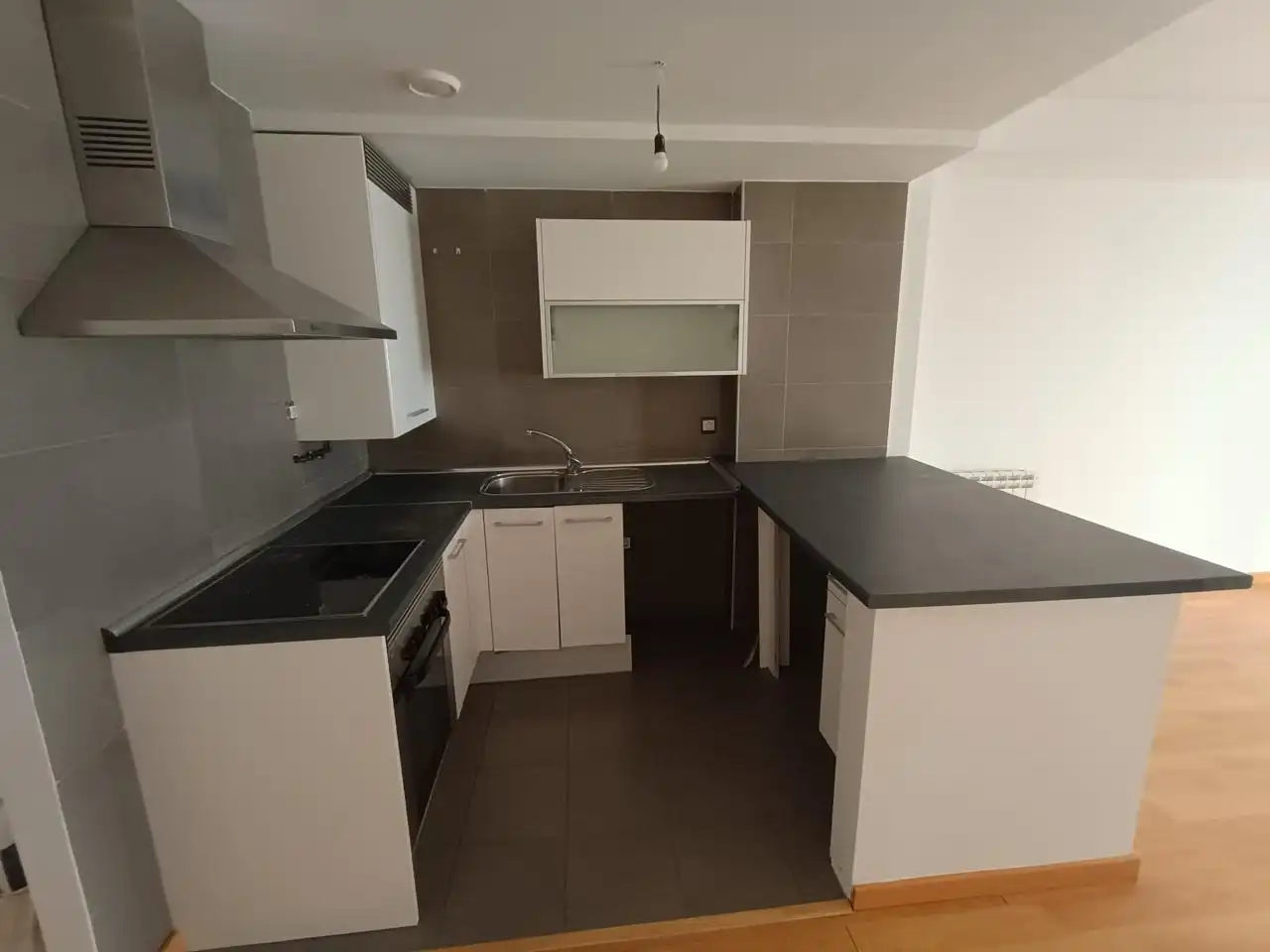 Cuina de Pis en venda en Zaragoza amb Calefacció i Balcó