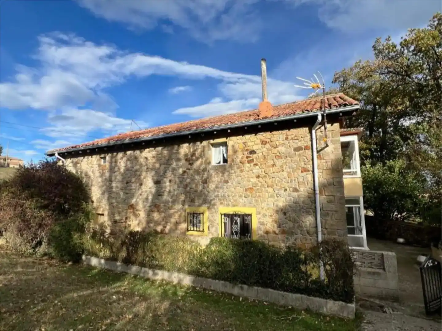 Vista exterior de Casa o xalet en venda en Campoo de Yuso
