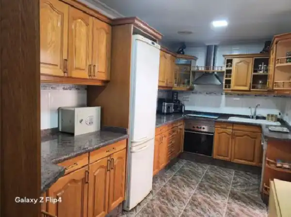 Cocina de Piso en venta en Elche / Elx con Aire acondicionado, Trastero y Balcón