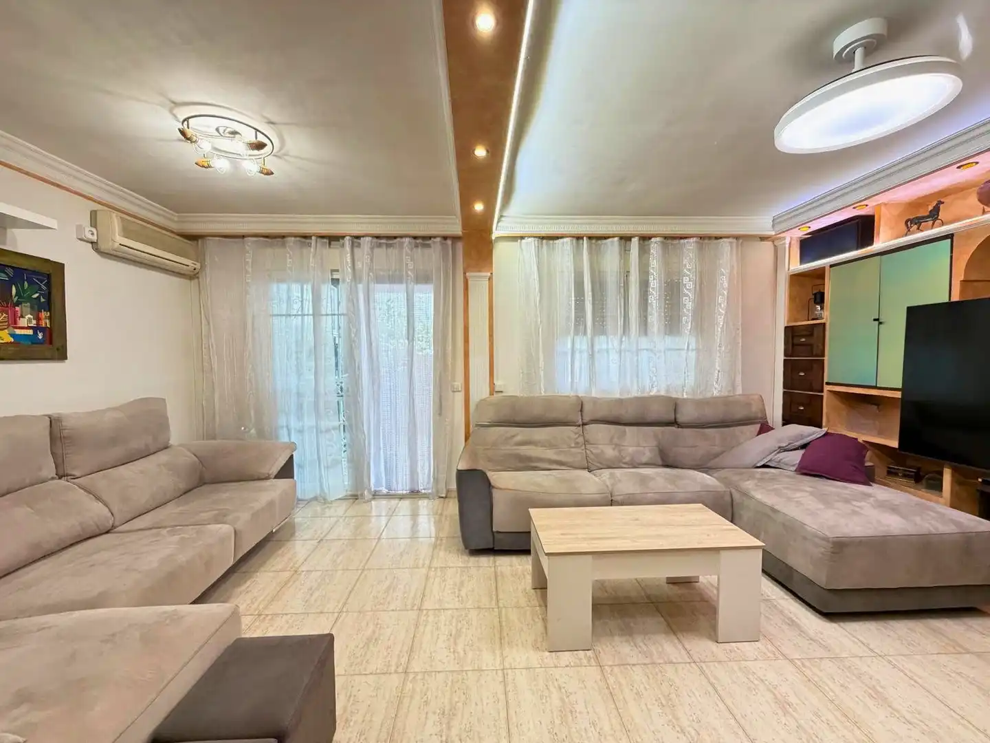 Sala de estar de Casa o chalet en venta en Rivas-Vaciamadrid con Aire acondicionado, Calefacción y Jardín privado