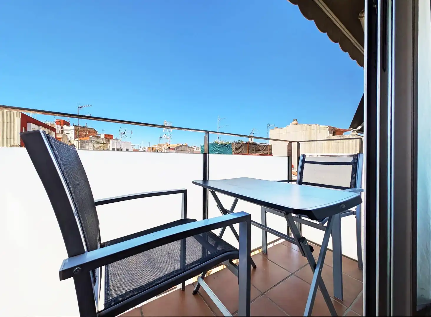 Terrasse von Dachboden zum Verkauf in Vilanova i la Geltrú mit Klimaanlage, Heizung und Parkett