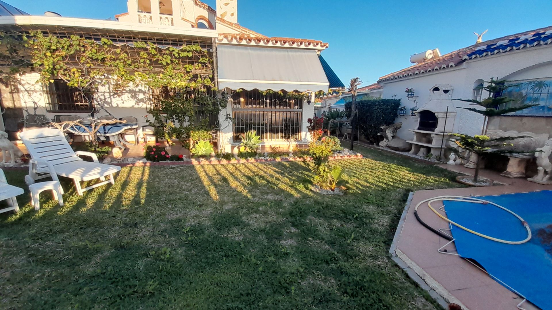 Jardí de Casa o xalet en venda en Vélez-Málaga amb Aire condicionat, Calefacció i Jardí privat