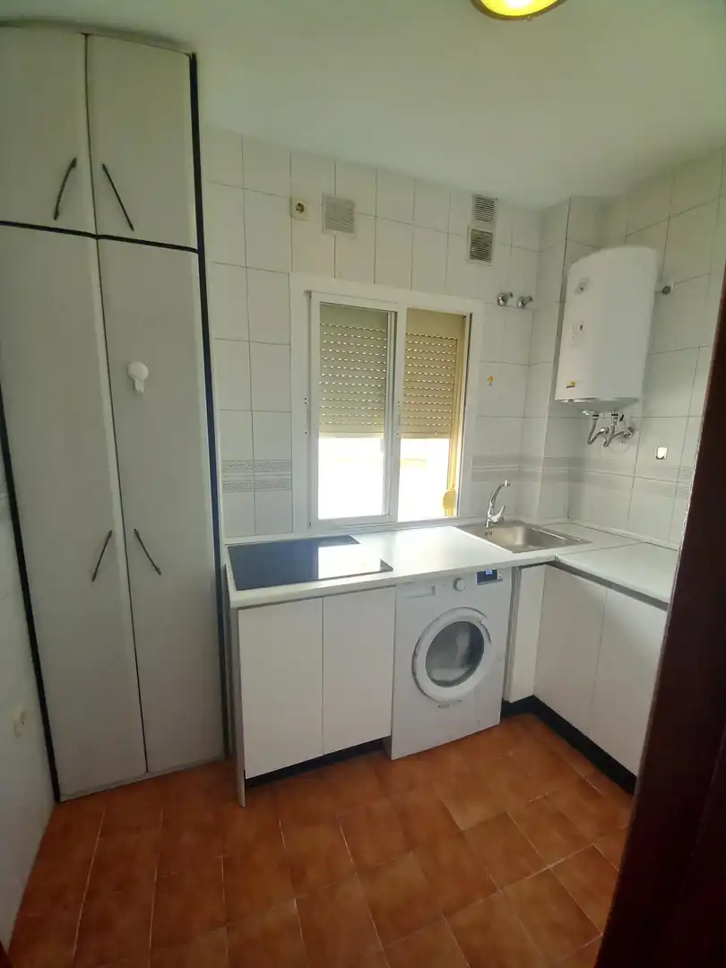 Flat for rent in Calle Victoria, La Victoria