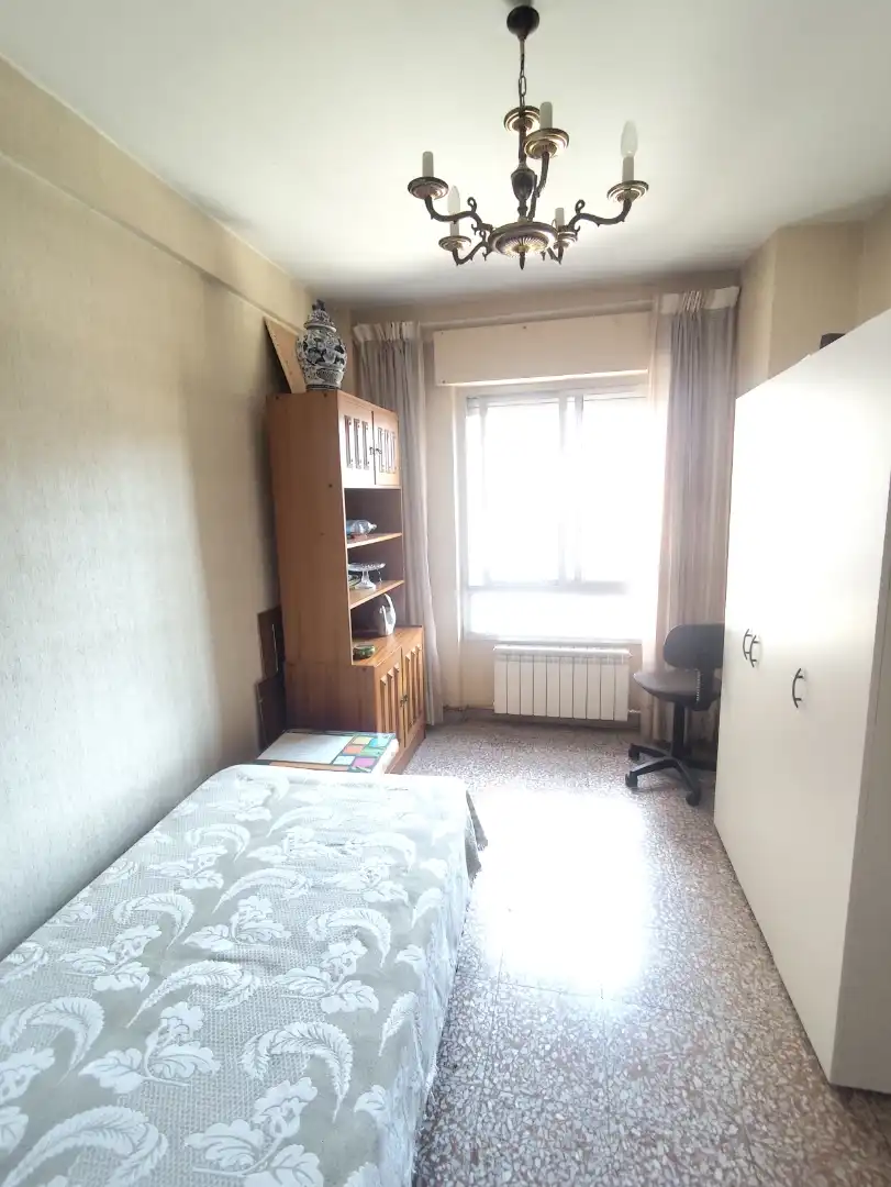 Habitación de Piso para compartir en Las Ventas