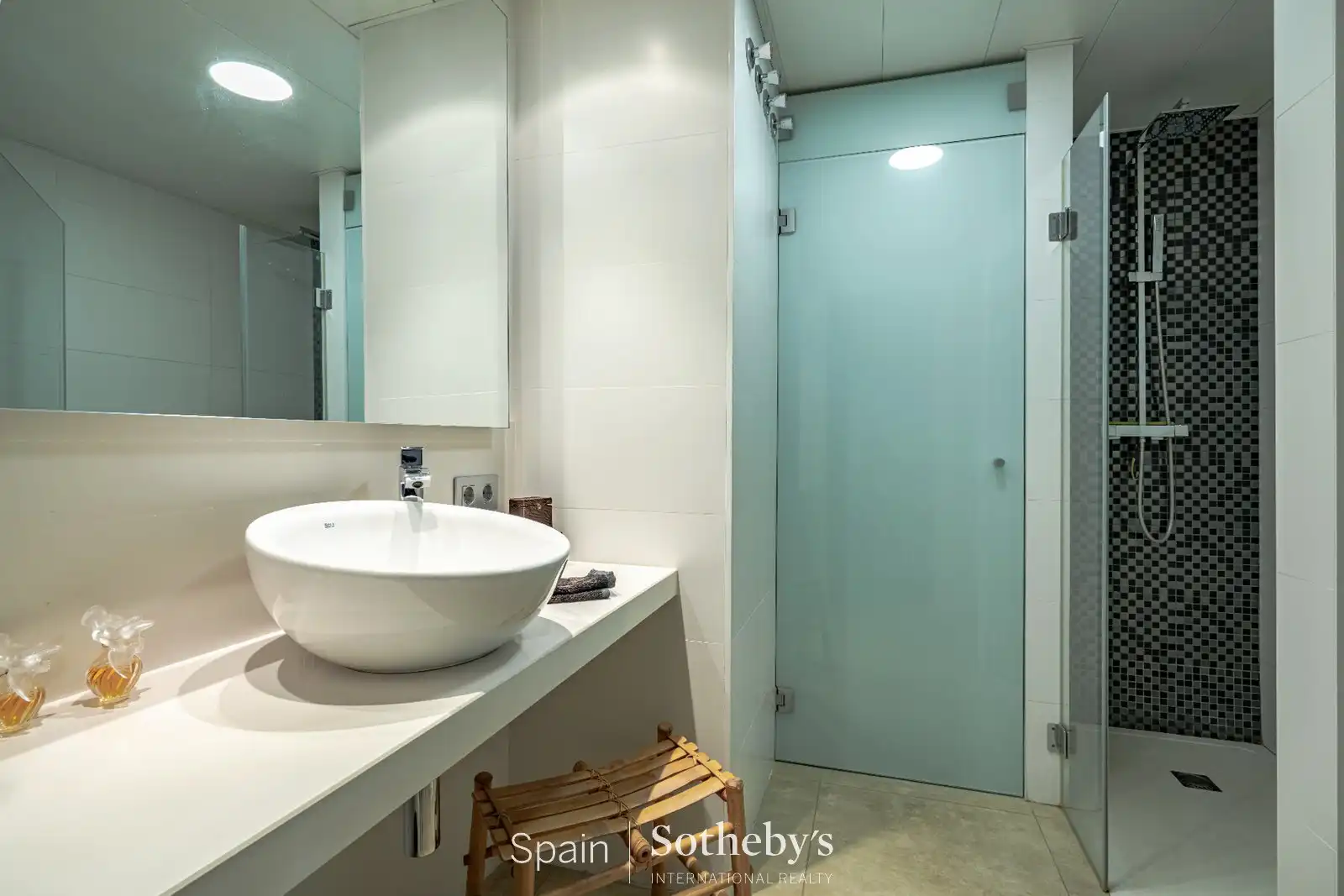 Baño de Apartamento en venta en Roses con Aire acondicionado, Calefacción y Terraza
