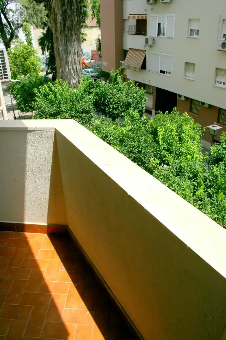 Terraza de Piso para compartir en Sevilla con Amueblado, Lavadora y Internet