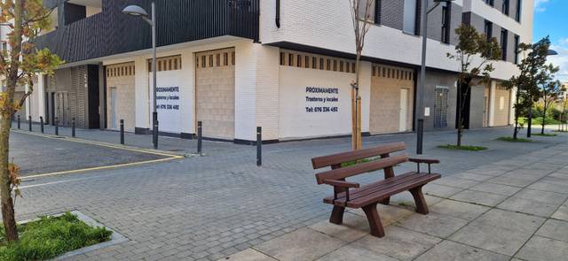 Local comercial en Venta en Plaza Ardantzea, 6 en Villava / Atarrabia