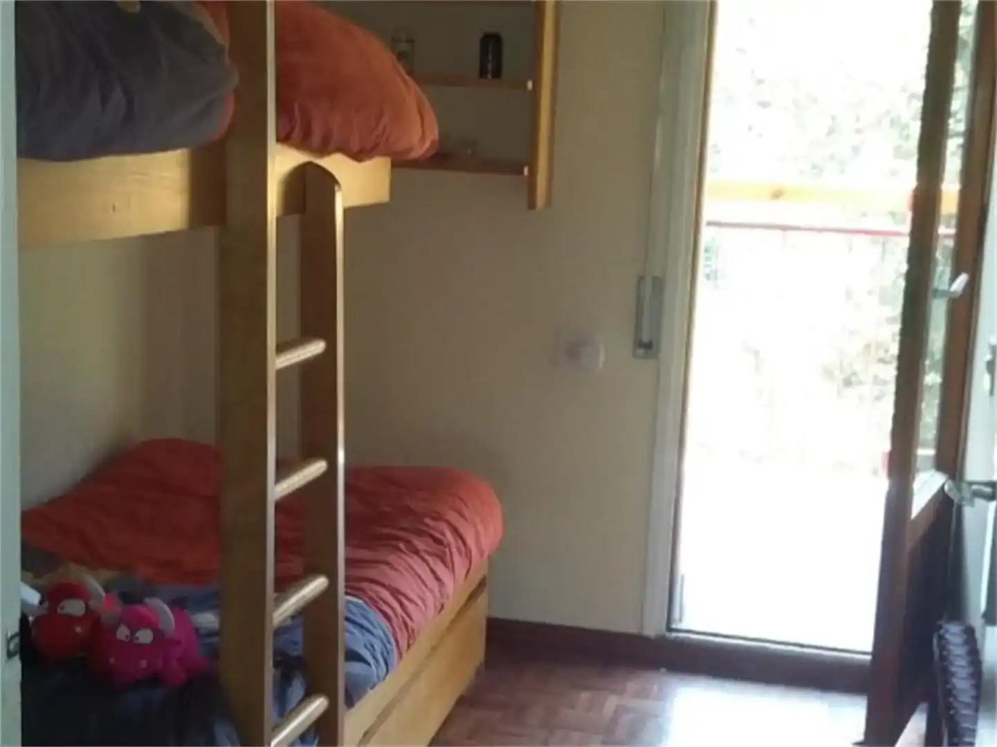 Schlafzimmer von Dachboden zum Verkauf in Alp