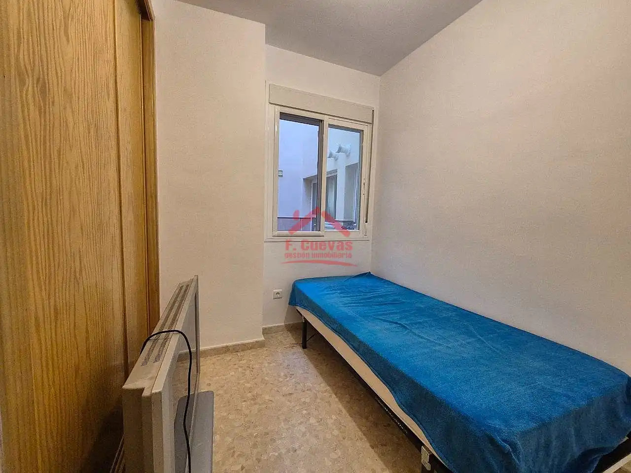 Habitación de Apartamento en venta en Vélez-Málaga con Aire acondicionado, Calefacción y Jardín privado