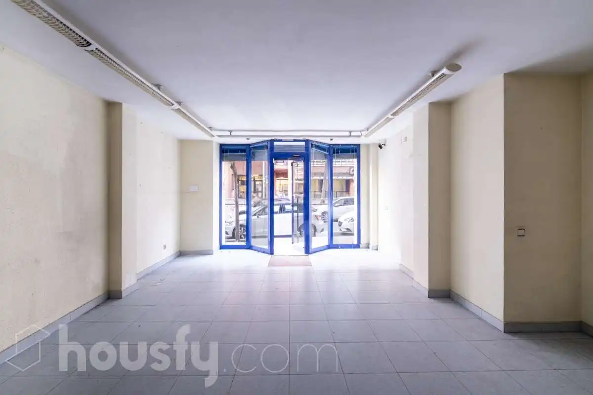 Local comercial en venda a Carrer de Mossèn Andreu ., imagen 8