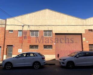 Vista exterior de Nau industrial de lloguer en Terrassa