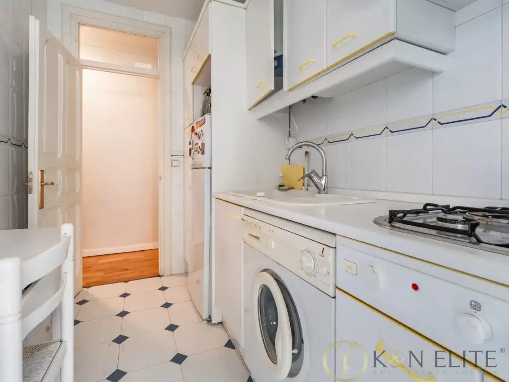 Kitchen of Flat for sale in Madrid  with Air Conditioner, Heating and Balcony