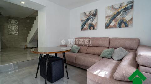 Foto 3 de Casa adosada en venda a Pinos Puente, Granada