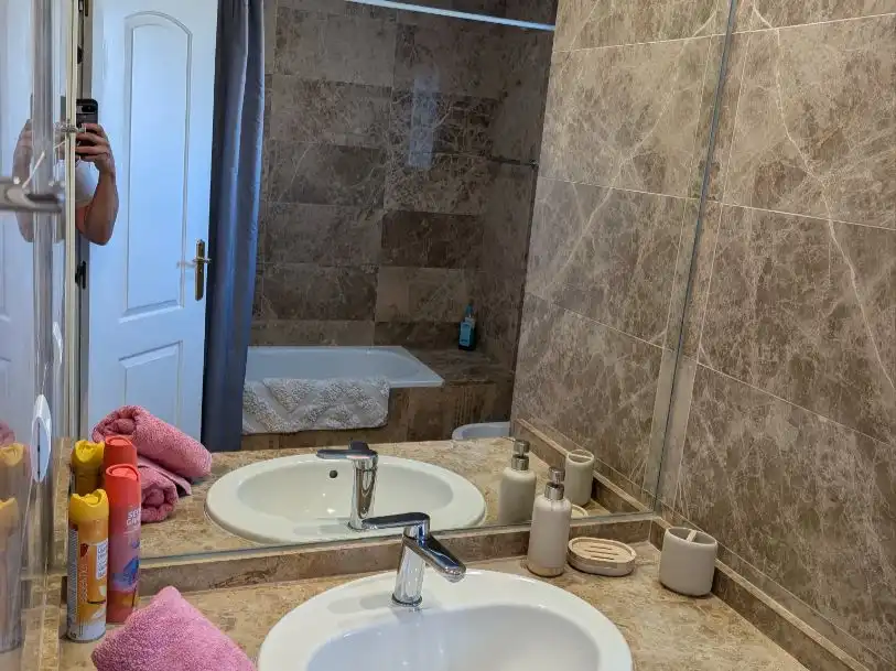 Bany de Pis de lloguer en San Pedro de Alcántara