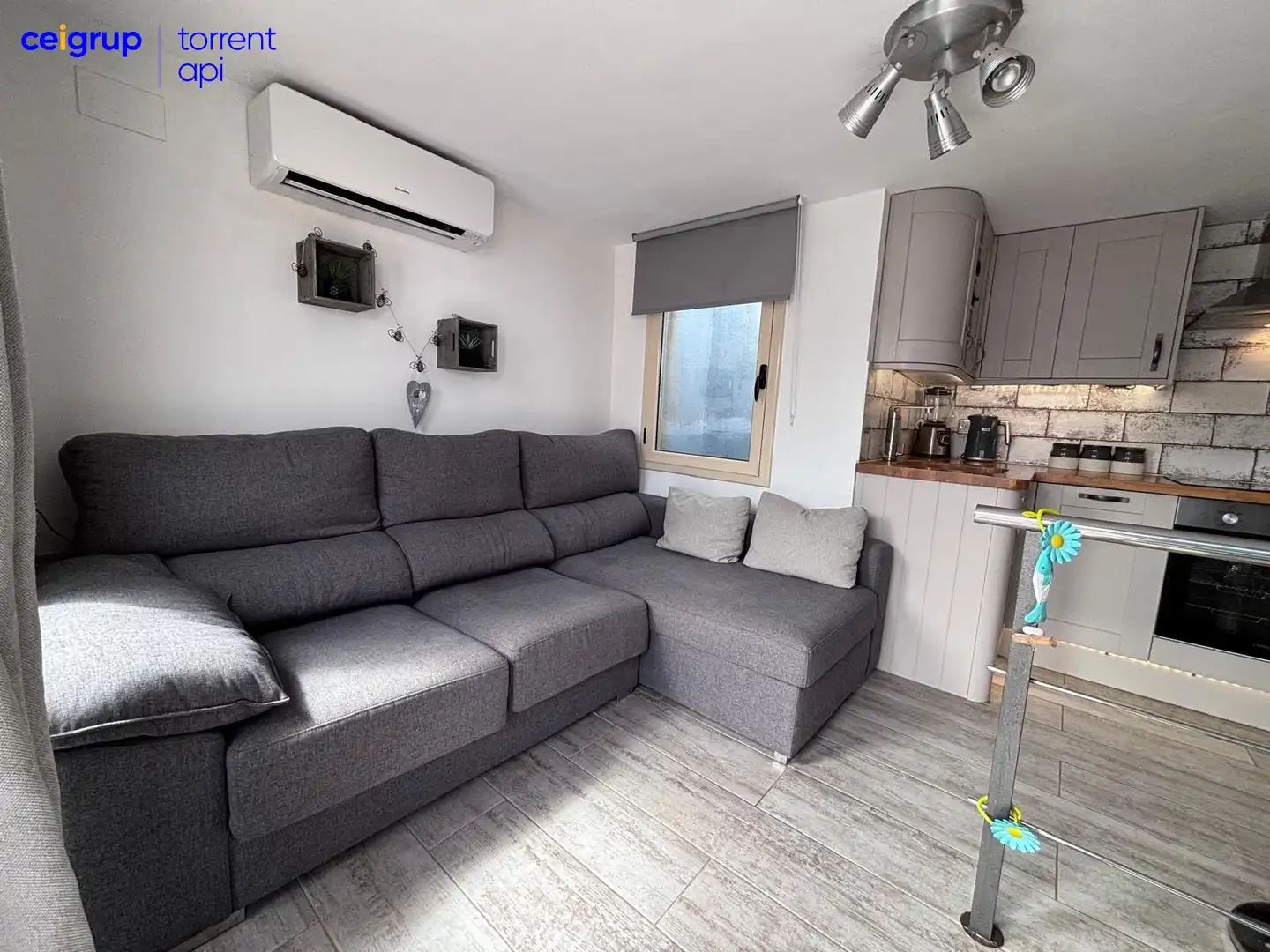 Living room of Attic for sale in L'Escala  with Air Conditioner and Terrace