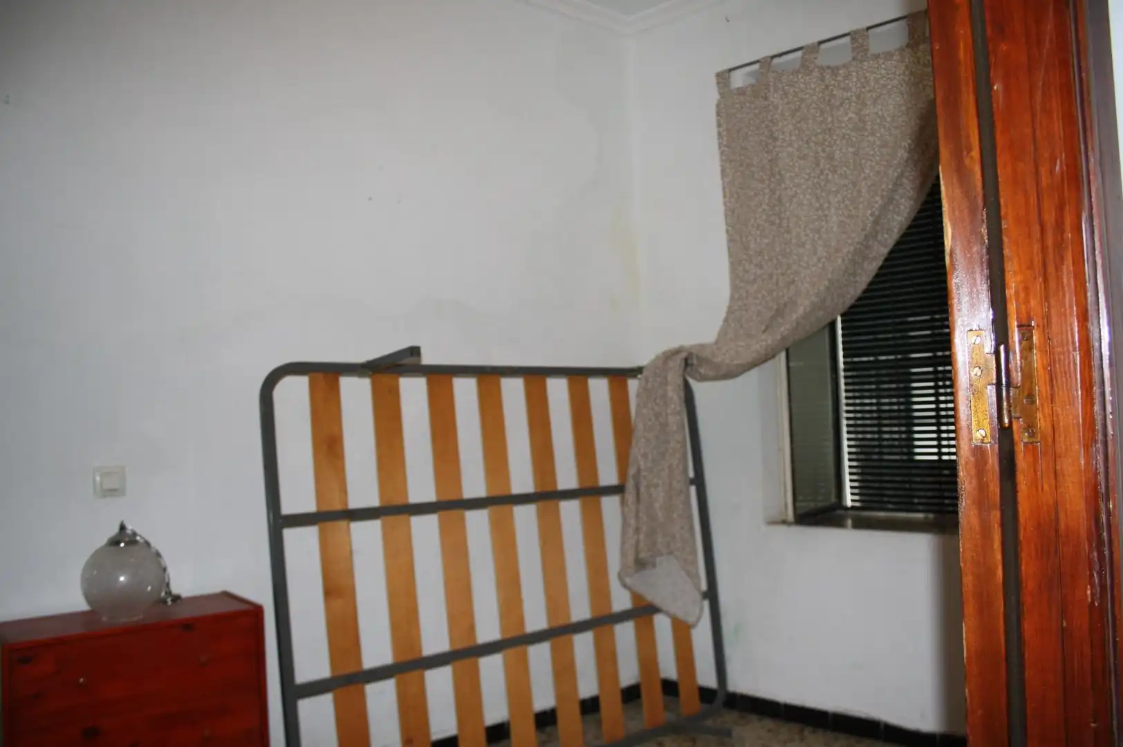 Habitación de Casa adosada en venta en Carrión de los Céspedes