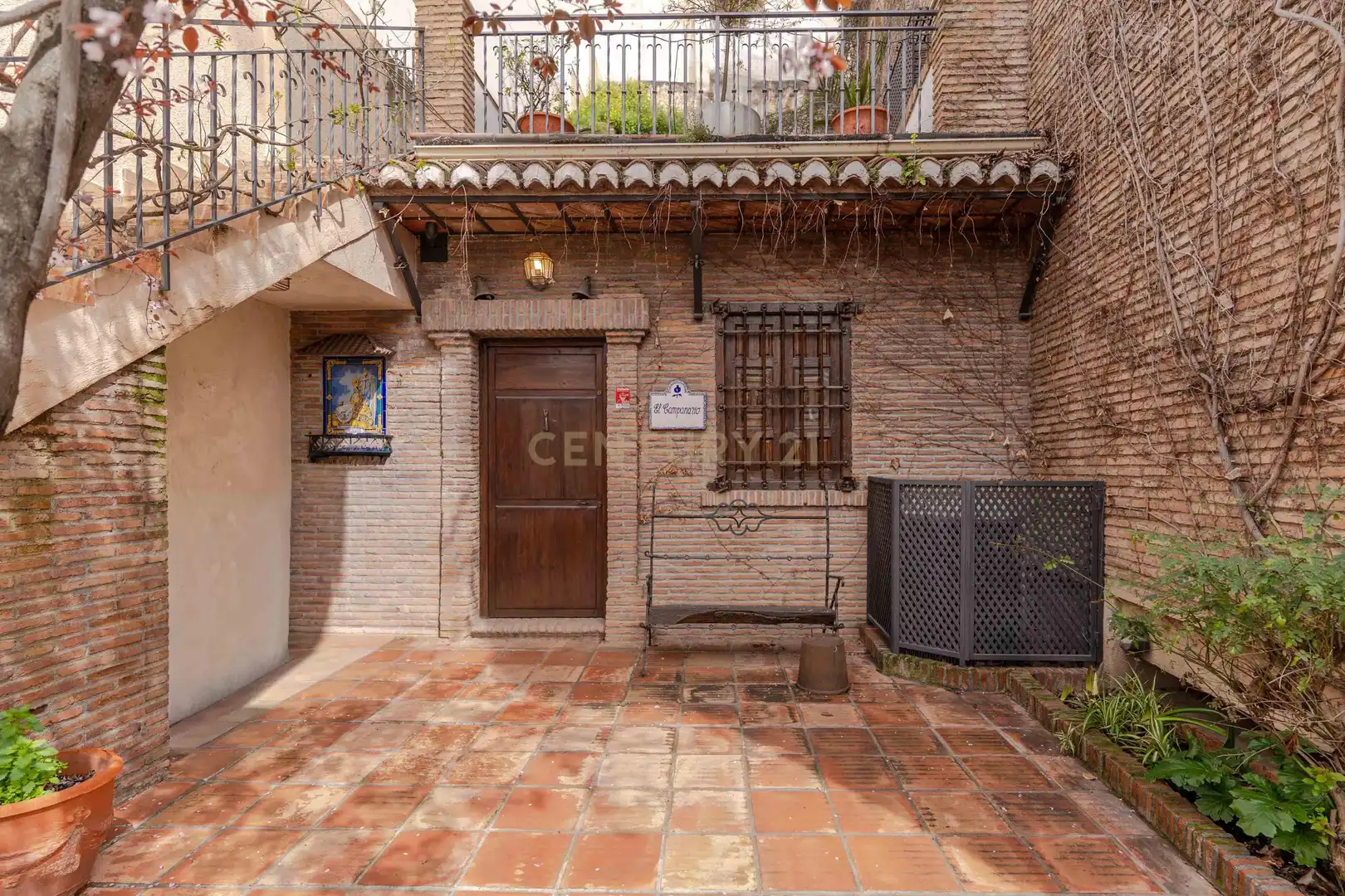 Vista exterior de Dúplex en venta en Granada con Aire acondicionado, Jardín privado y Trastero
