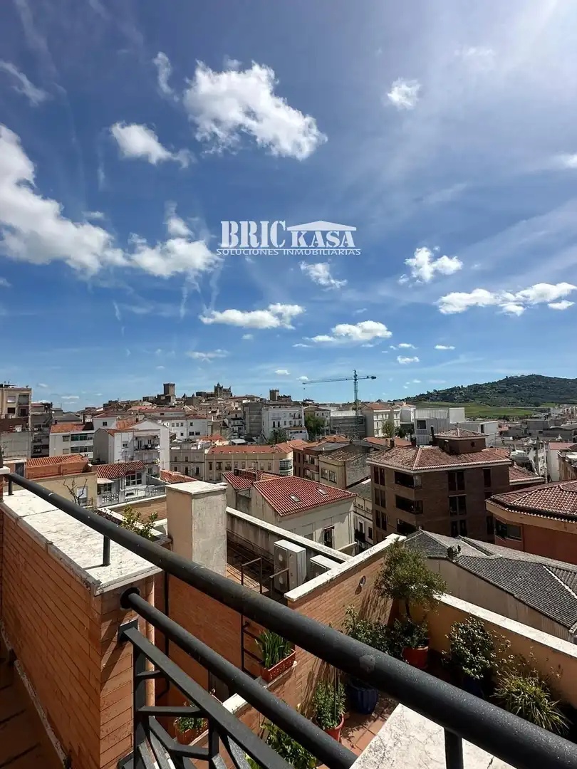 Exterior view of Flat for rent in Cáceres  with Air Conditioner, Heating and Terrace