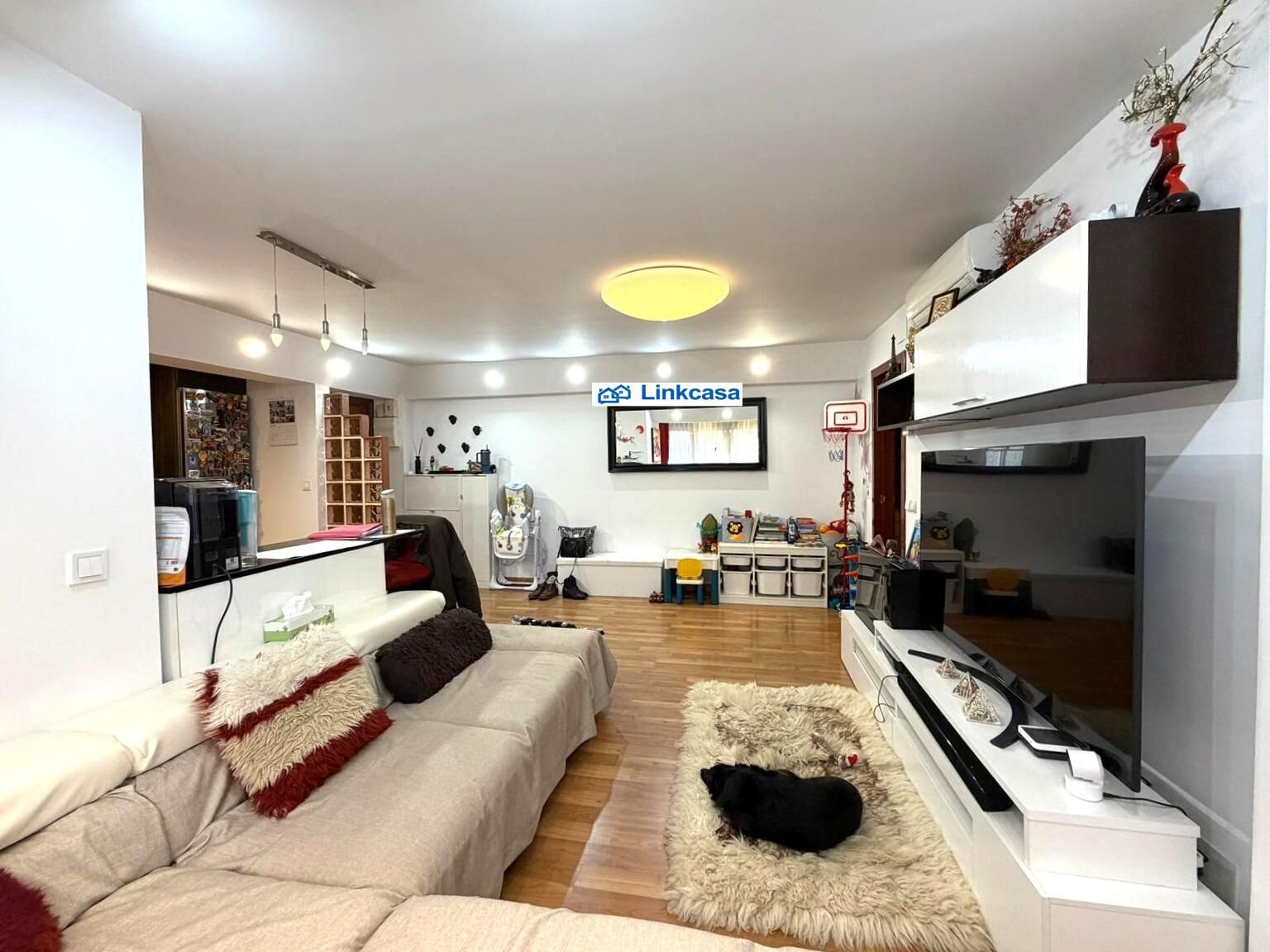 Living room of Flat for sale in Alcorcón  with Air Conditioner, Heating and Terrace