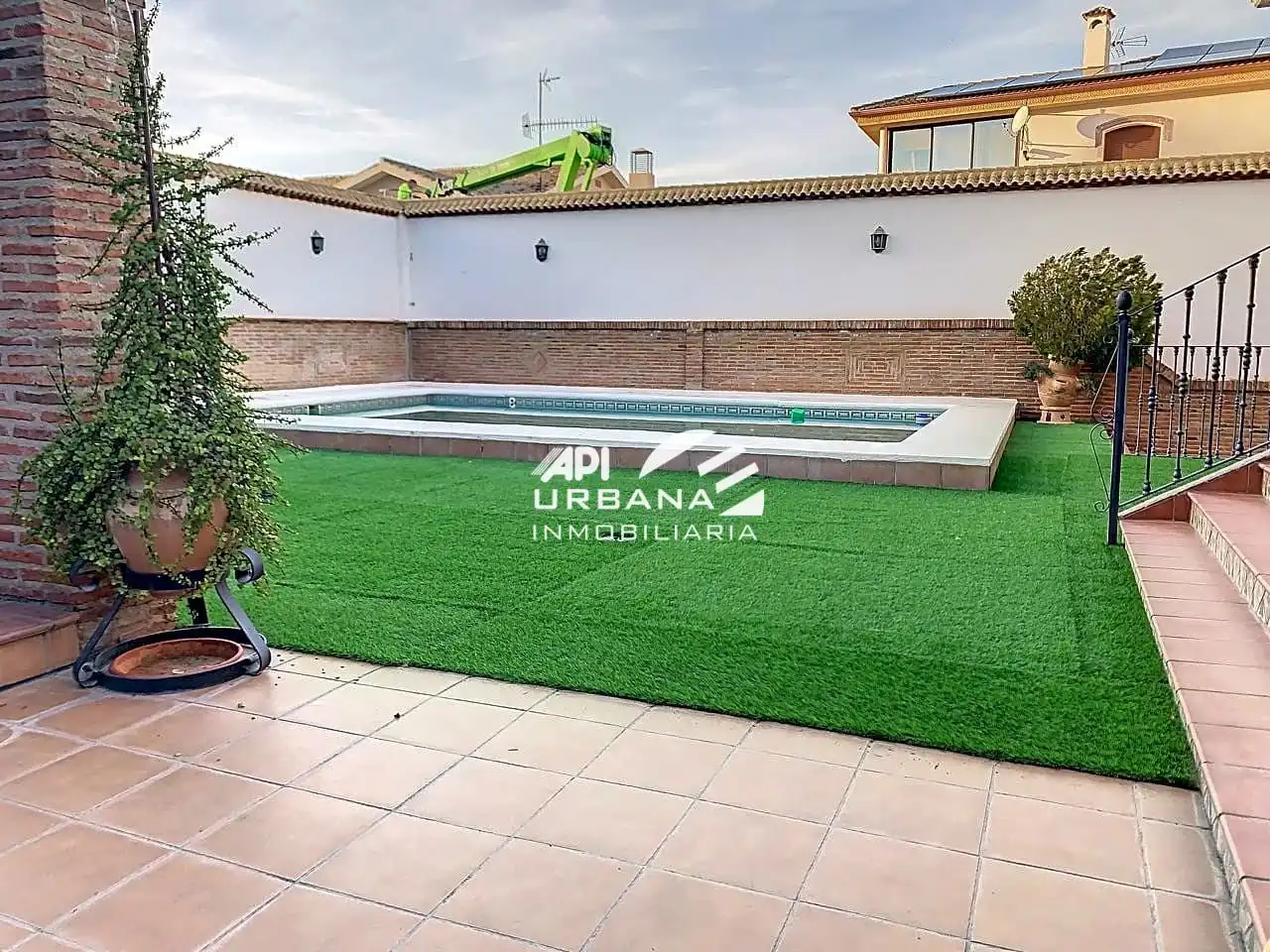 Piscina de Casa o chalet en venta en Lucena con Aire acondicionado, Jardín privado y Terraza