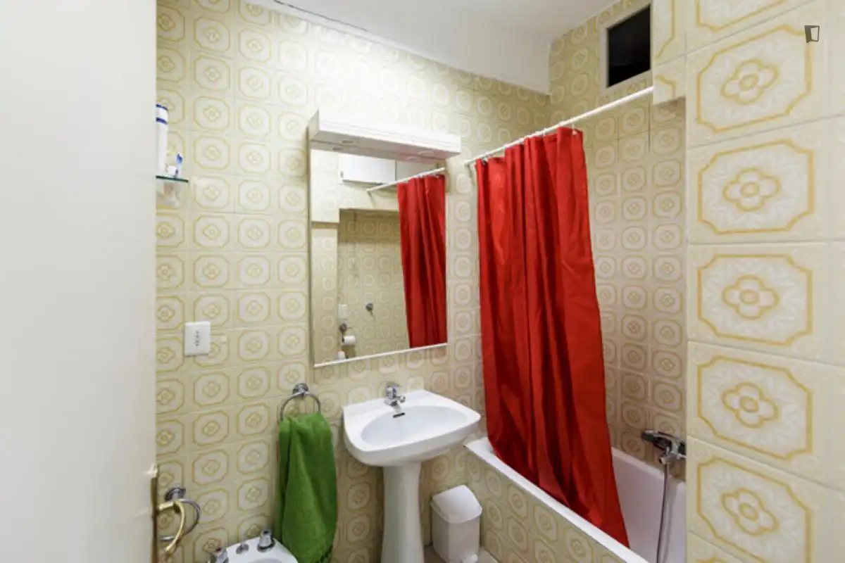 Room in Pedralbes