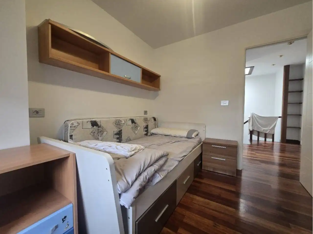 Habitación de Dúplex en venta en Lugo con Calefacción, Trastero y Amueblado
