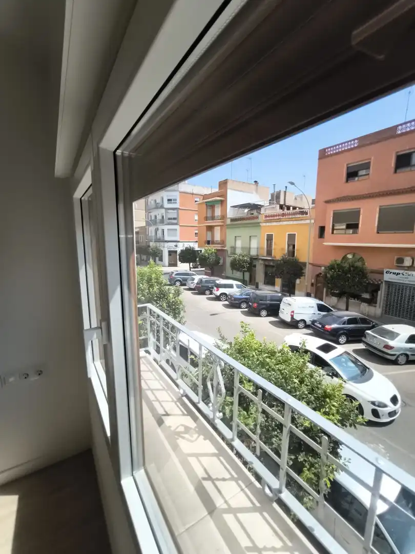 Vista exterior de Apartament en venda en Carcaixent amb Terrassa