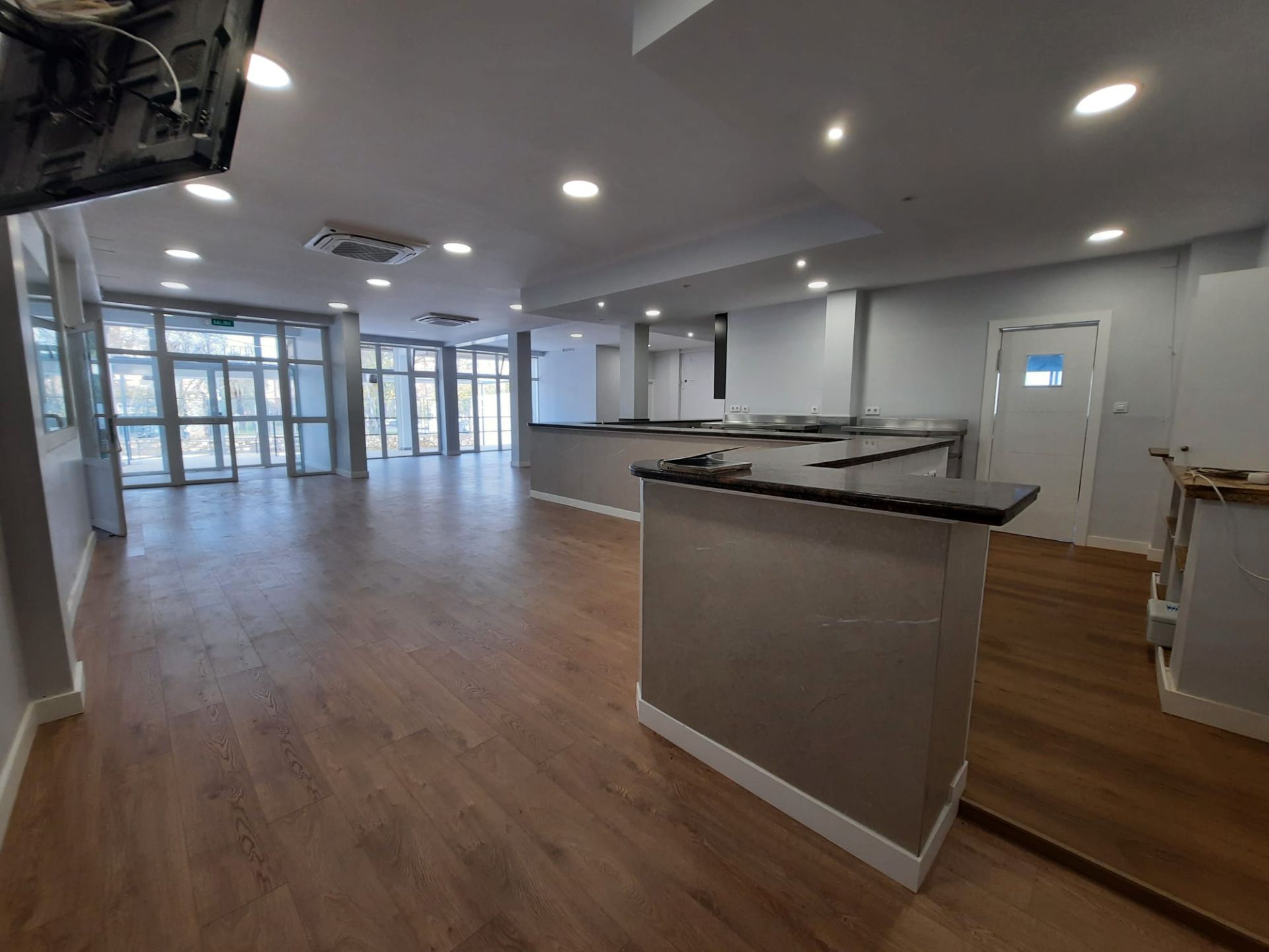 Premises to rent in Badajoz Capital  with Air Conditioner, Terrace and Furnished