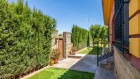 Jardí de Casa o xalet en venda en Montequinto amb Aire condicionat i Terrassa