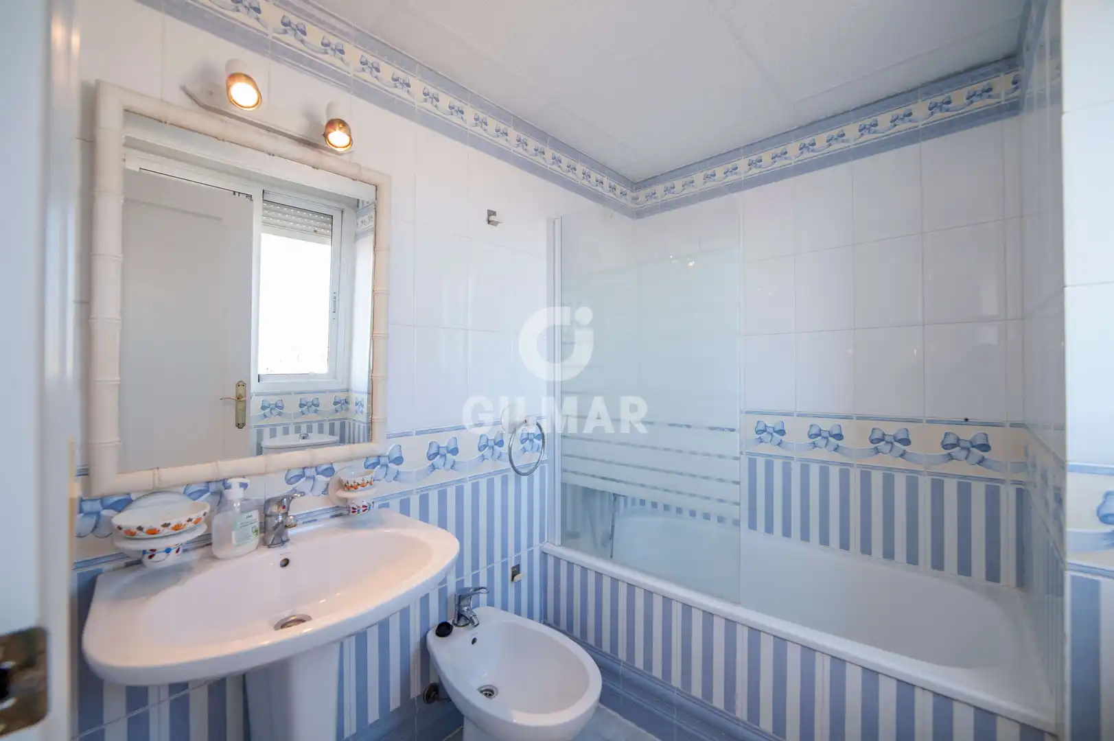 Badezimmer von Maisonette zur Miete in Sevilla mit Heizung und Möbliert