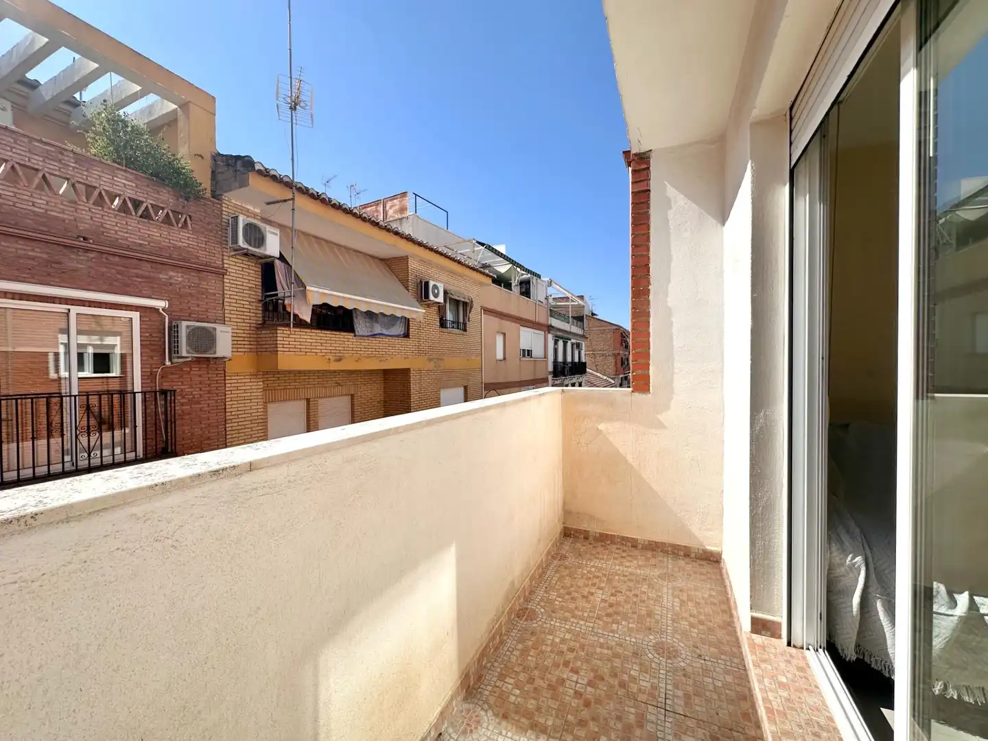 Flat for sale in Calle Calle Pamplona, Avda. De los Ogíjares
