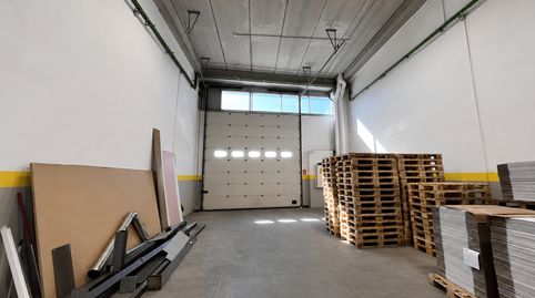 Foto 4 von Fabrikhallen zur Miete in Port, Badalona