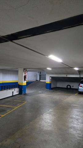 Garaje en Alquiler en Carrer de Lluís Oliag, 40 en Mont-Olivet