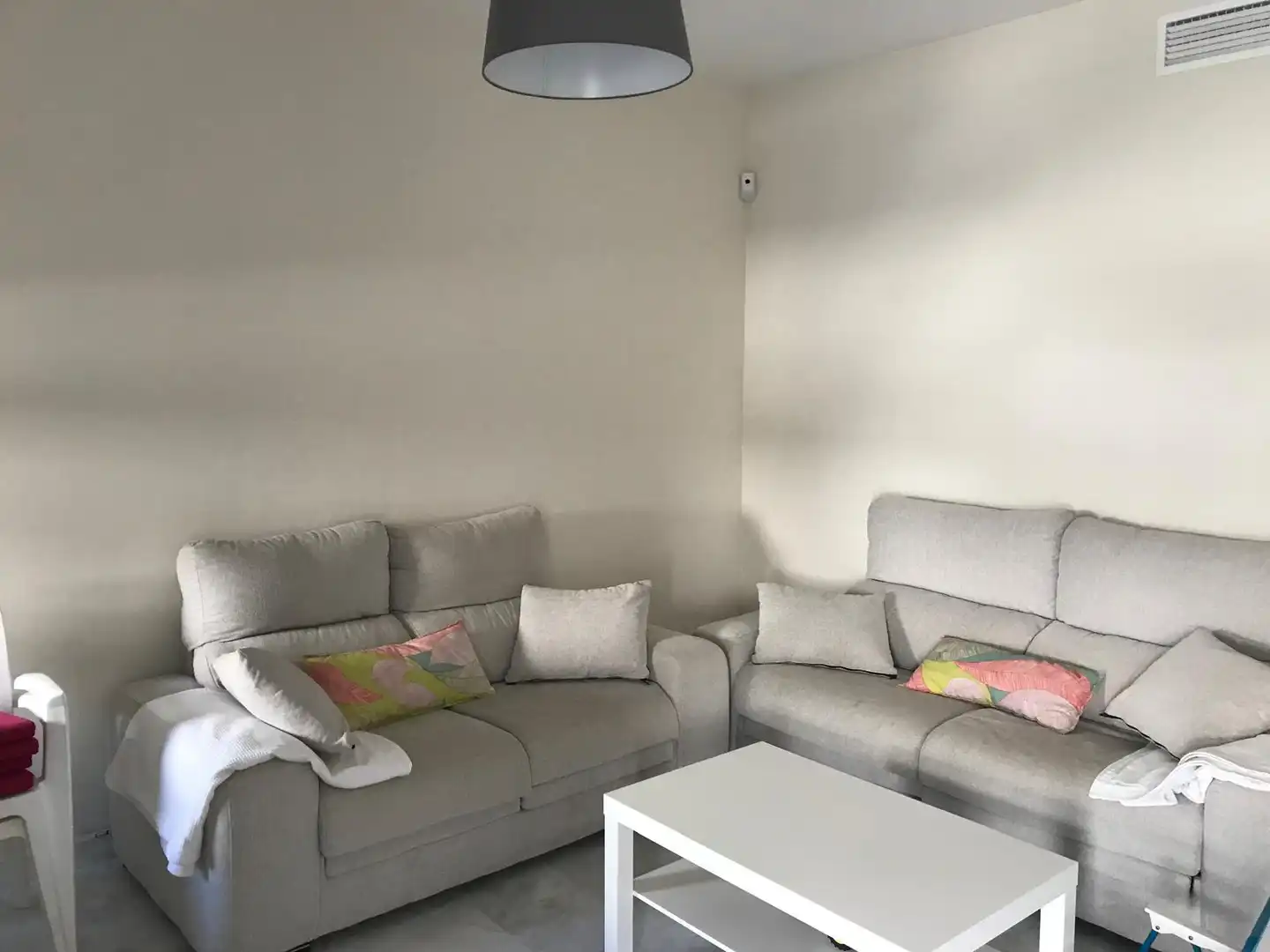 Living room of Flat for rent in El Puerto de Santa María  with Air Conditioner, Heating and Terrace