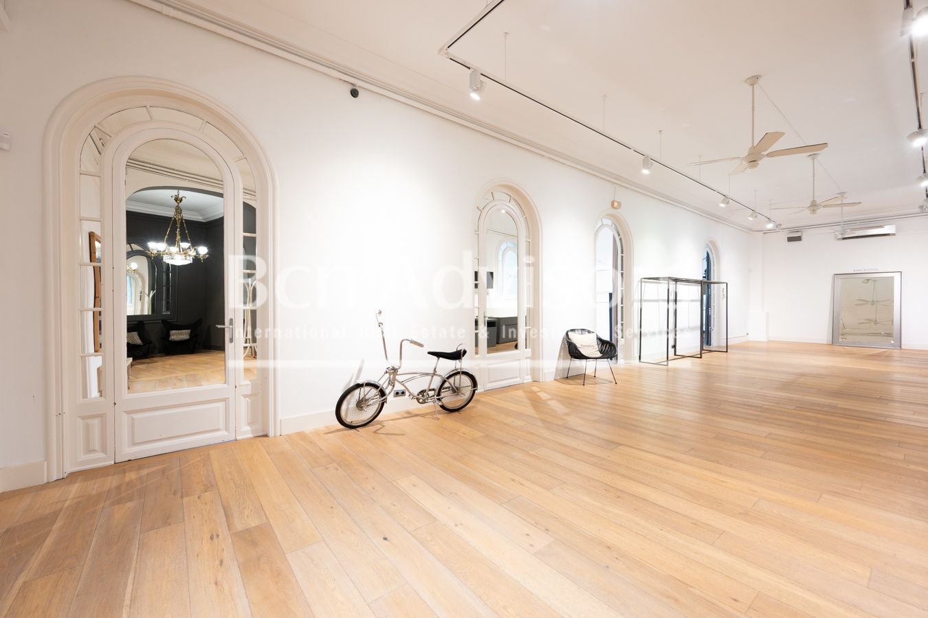 Exterior view of Flat for sale in  Barcelona Capital  with Air Conditioner, Heating and Terrace