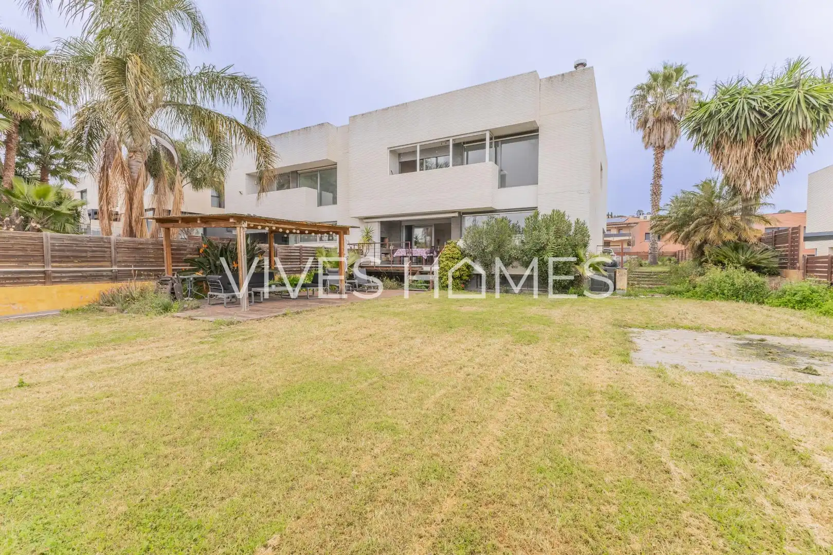 Exterior view of Houses for sale in Mataró  with Heating, Private garden and Terrace