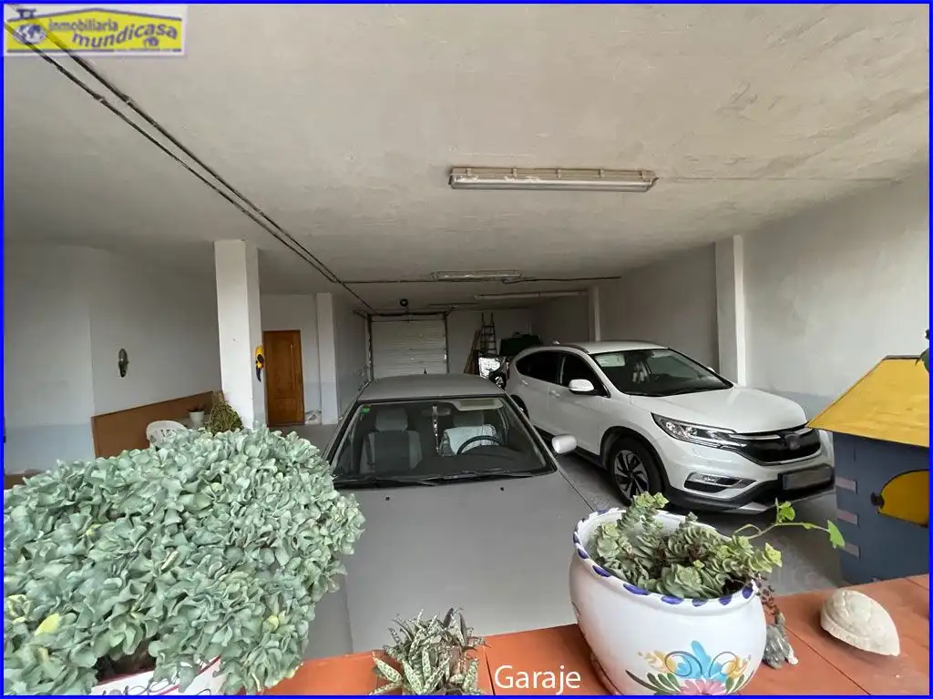 Parking de Casa o chalet en venta en Murcia con Jardín privado, Terraza y Amueblado