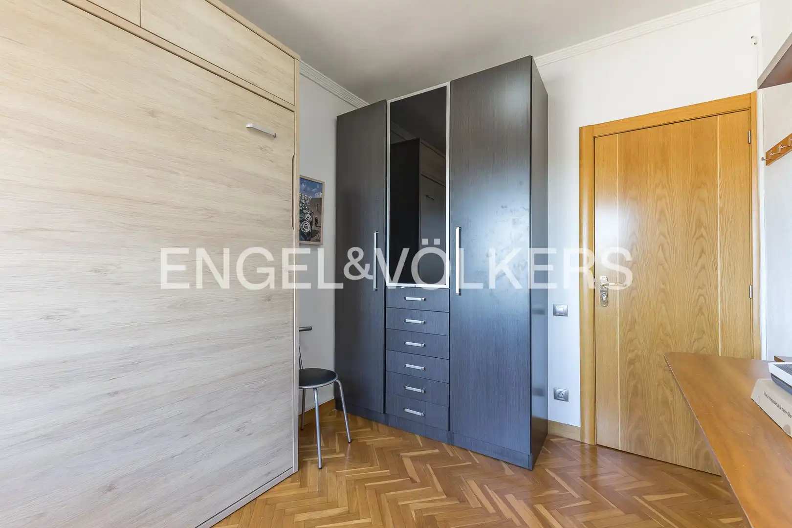 Habitación de Piso en venta en Barcelona con Aire acondicionado, Calefacción y Piscina