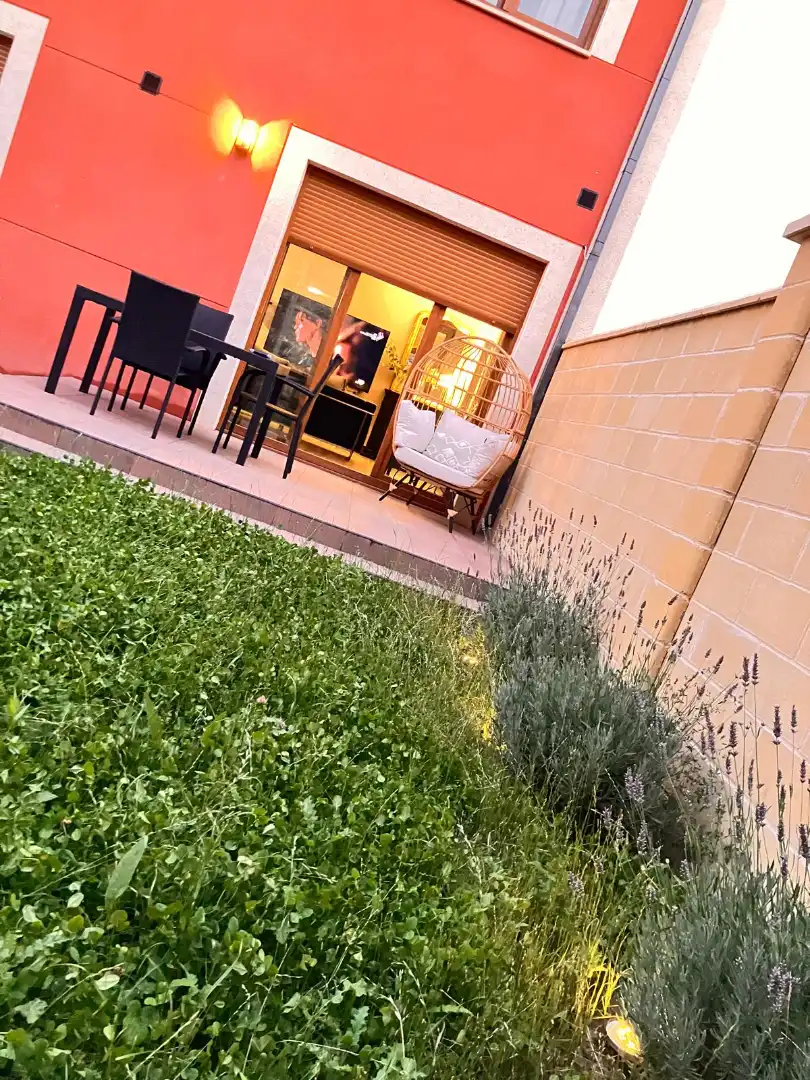 Jardí de Casa o xalet en venda en Vegaquemada amb Calefacció, Jardí privat i Balcó