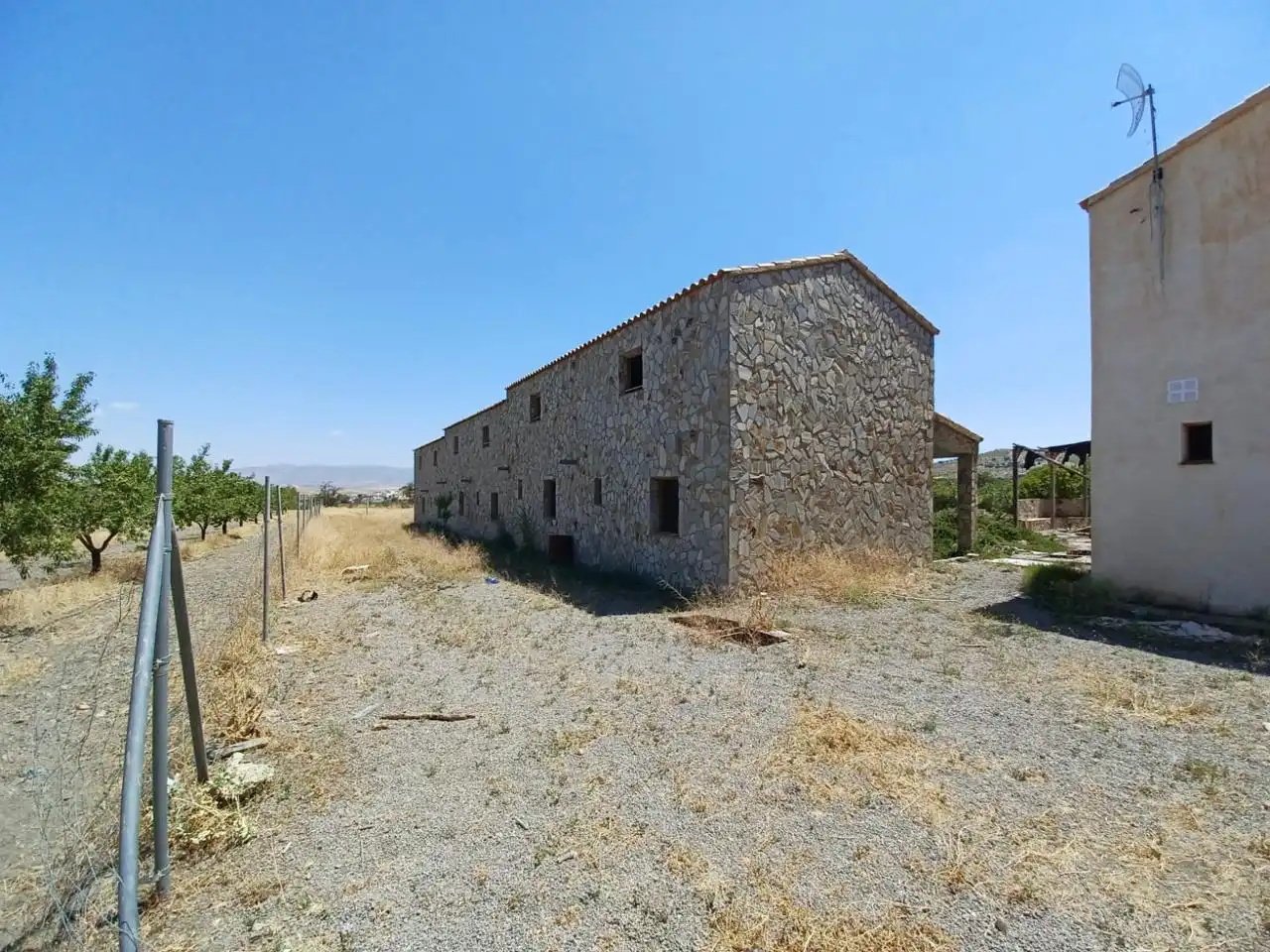 Exterior view of Buildings for sale in Dólar