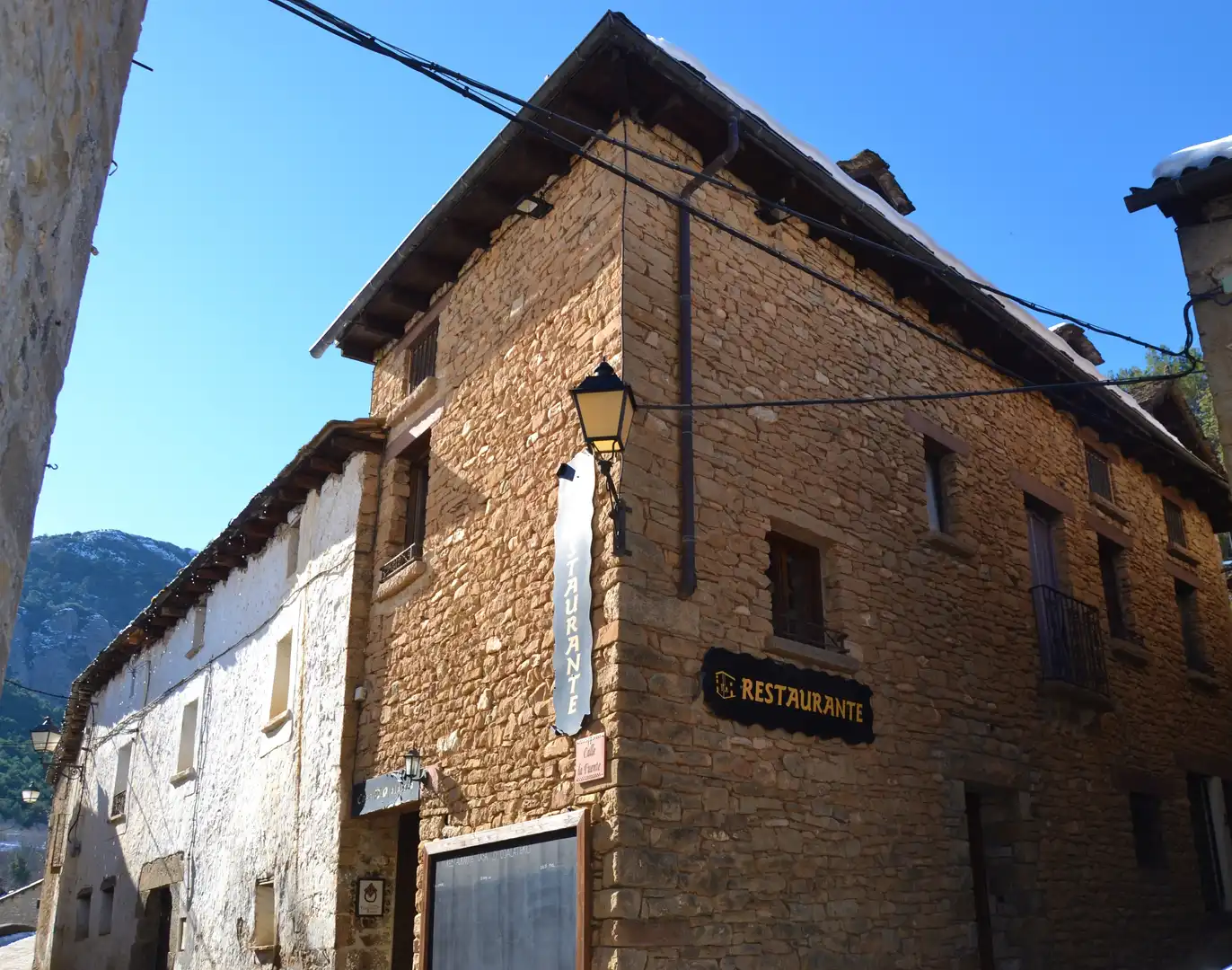 Casa o chalet en venta en Santa Cruz de la Serós con Amueblado, Horno y Lavadora
