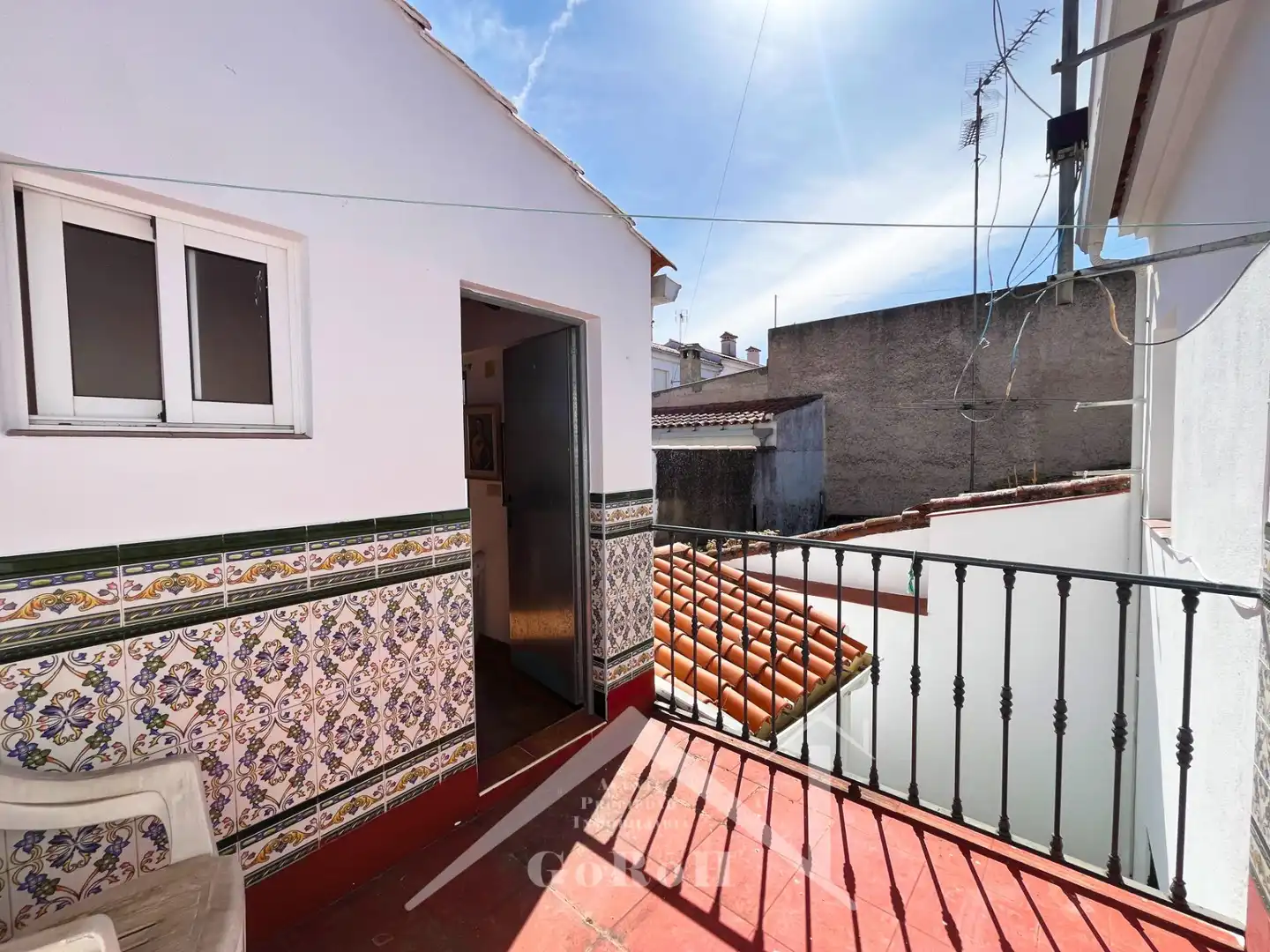 Terraza de Casa adosada en venta en Santa Olalla del Cala con Terraza, Trastero y Amueblado