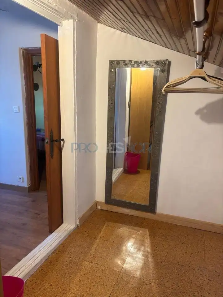 Schlafzimmer von Wohnungen zum Verkauf in León Capital  mit Heizung und Möbliert