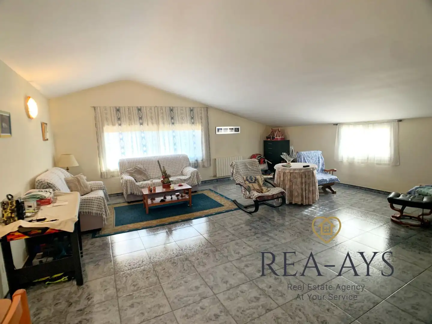 Sala de estar de Casa o chalet en venta en Vallirana con Jardín privado, Terraza y Trastero