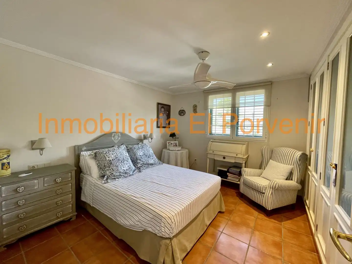 Habitación de Casa o chalet en venta en Torrent con Aire acondicionado, Calefacción y Jardín privado