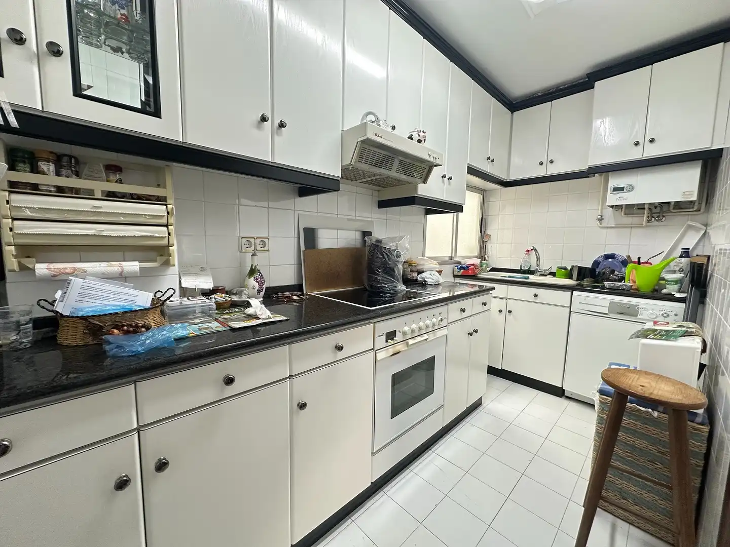 Cocina de Piso en venta en Santiago de Compostela  con Aire acondicionado, Calefacción y Trastero