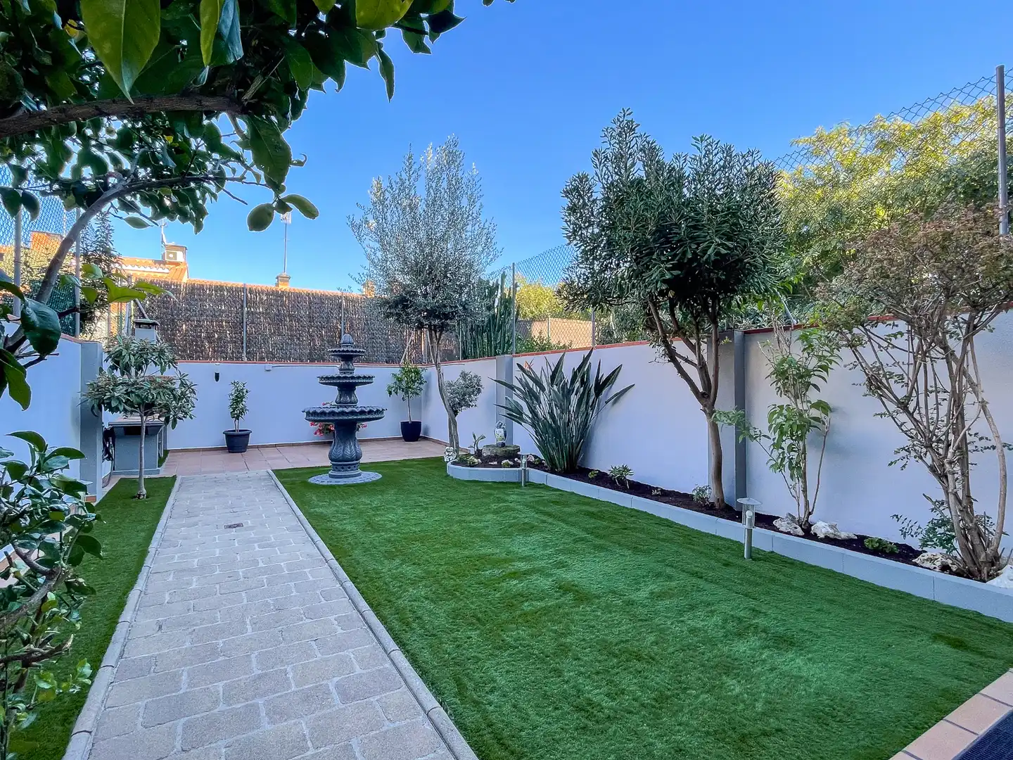 Terraza de Casa adosada en venta en Mataró con Aire acondicionado, Calefacción y Jardín privado
