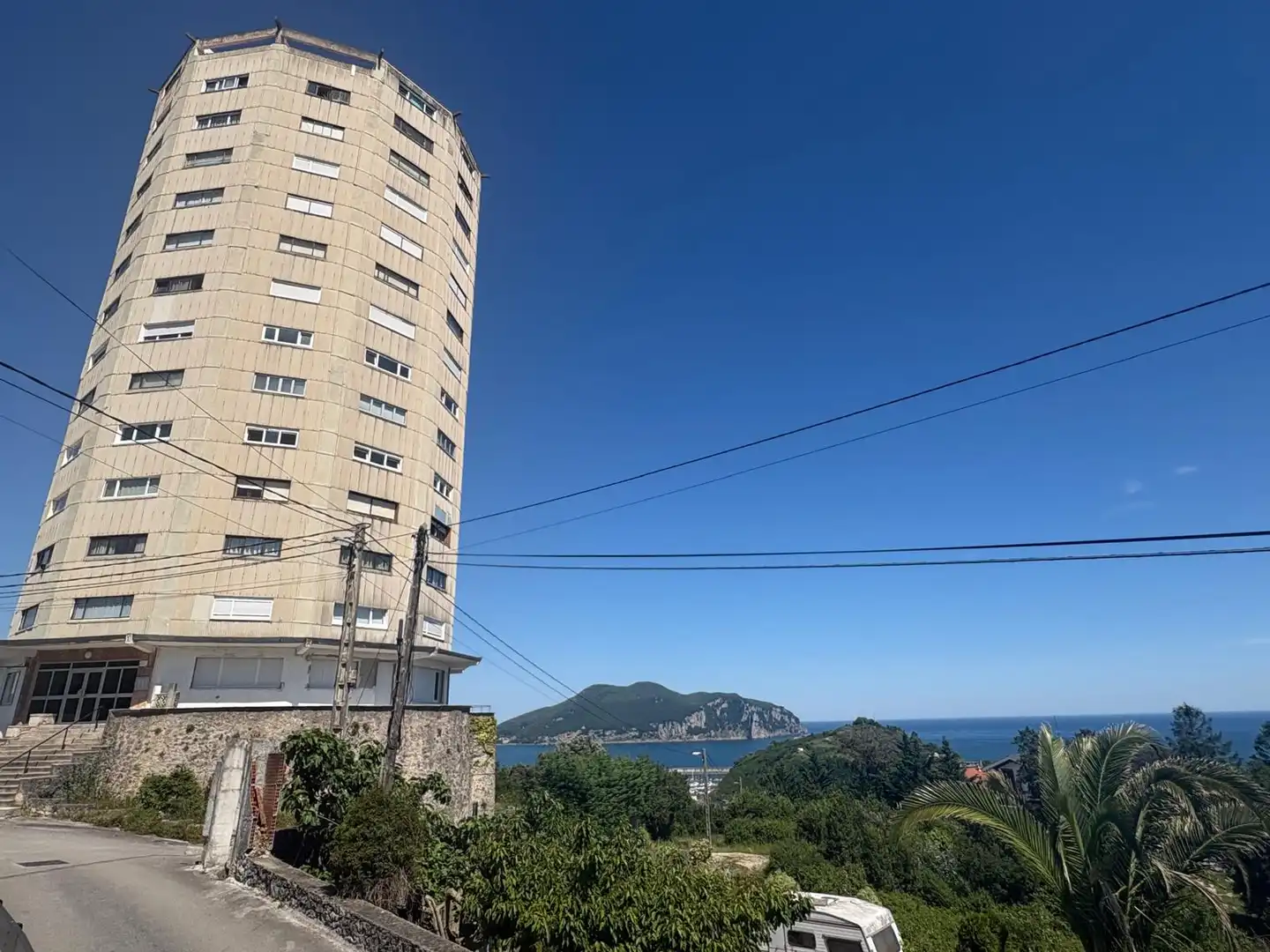 Vista exterior de Piso de alquiler en Laredo con Amueblado